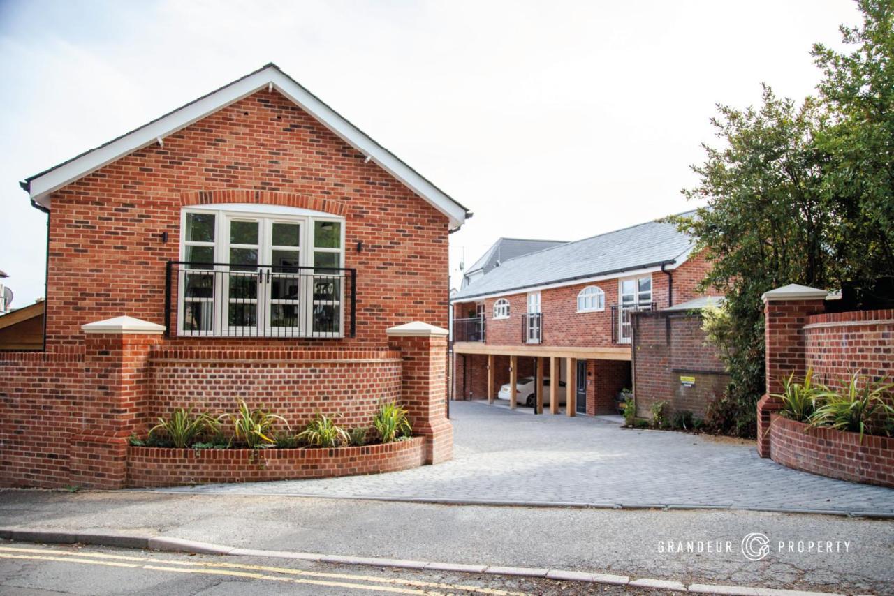 The Gatehouse By Grandeur Property Poole Εξωτερικό φωτογραφία
